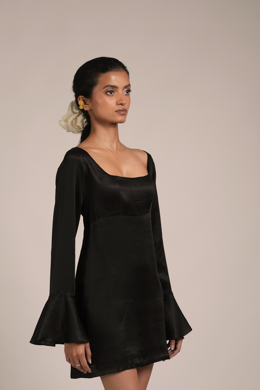 STEALING HEARTS (BLACK)