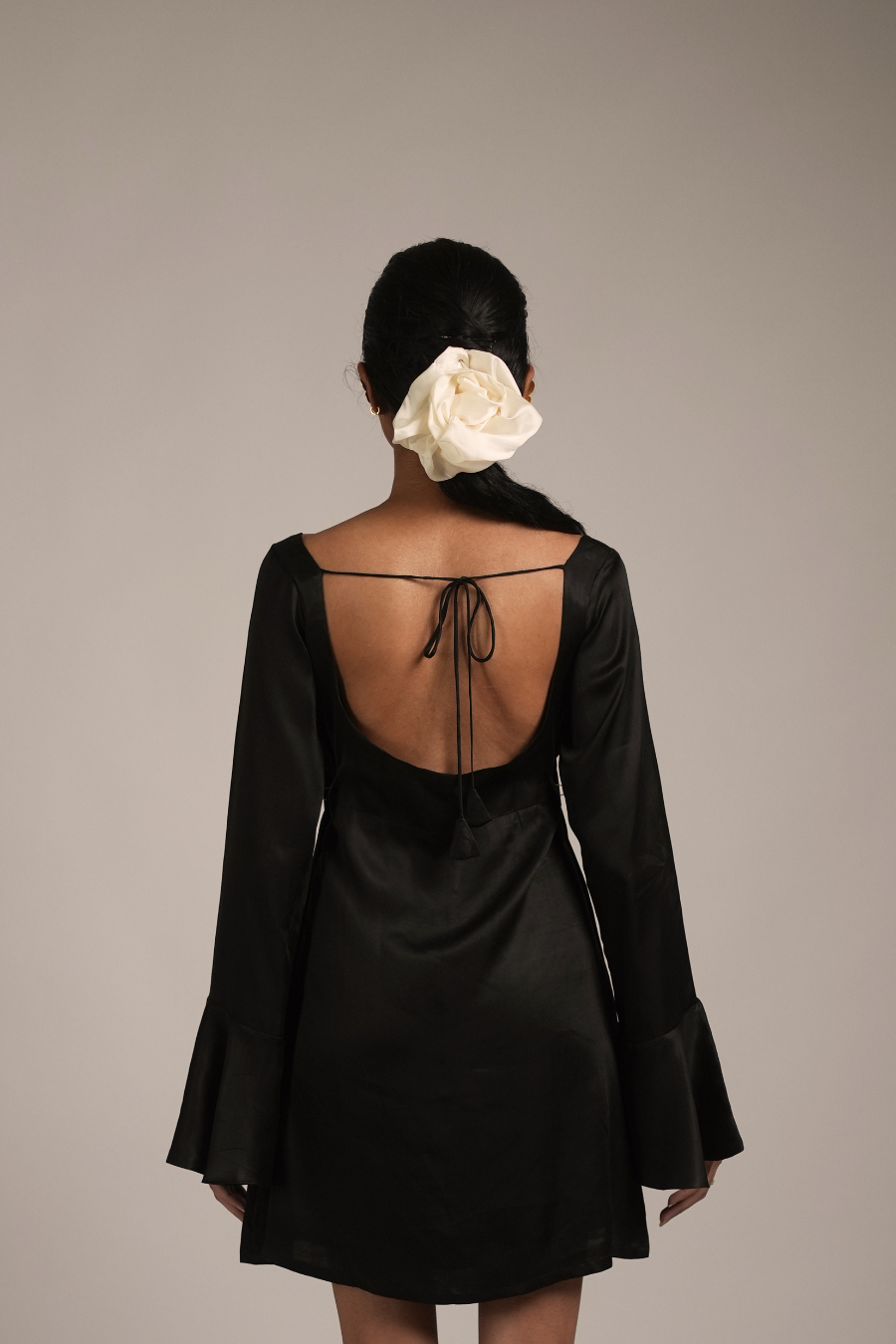 STEALING HEARTS (BLACK)